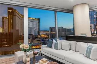 Photo #3: 2690517 Listing 