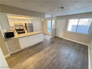 Photo #3: 2690522 Listing 