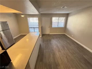 Photo #4: 2690522 Listing 