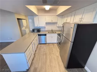 Photo #5: 2690522 Listing 