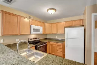 Photo #5: 2690531 Listing 