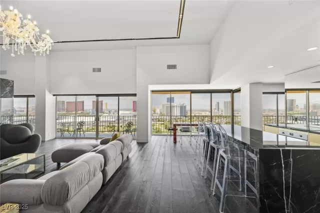 MLS: 2690554 Condo For Sale