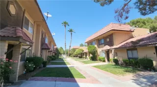 Photo #3: 2690560 Listing