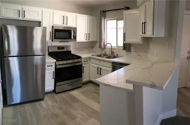 MLS: 2690562 Condo For Sale