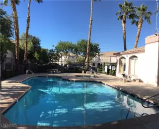 Photo #1: 2690562 Listing