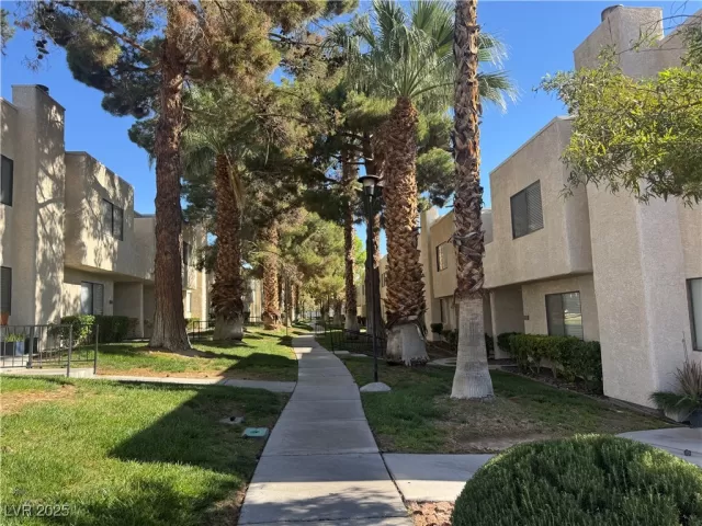 MLS: 2690616 Condo For Sale