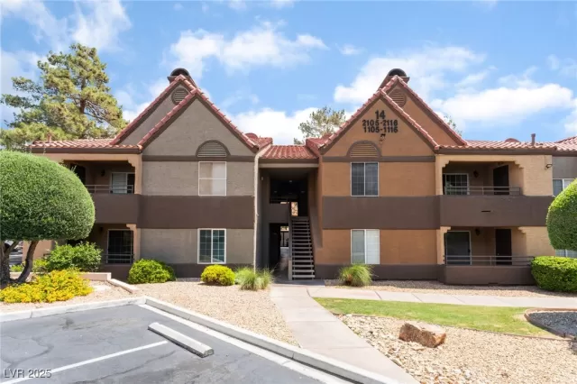 MLS: 2690634 Condo For Sale