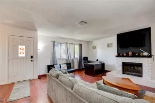 Photo #4: 2690643 Listing 