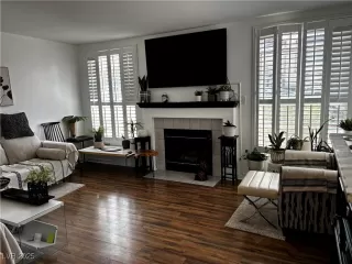 Photo #1: 2690658 Listing