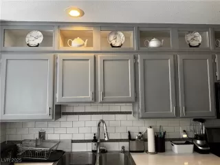 Photo #6: 2690658 Listing