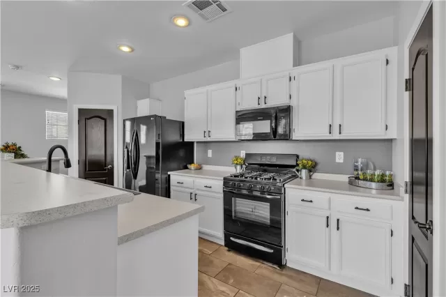 MLS: 2690702 Condo For Sale