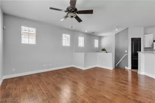 Photo #5: 2690702 Listing