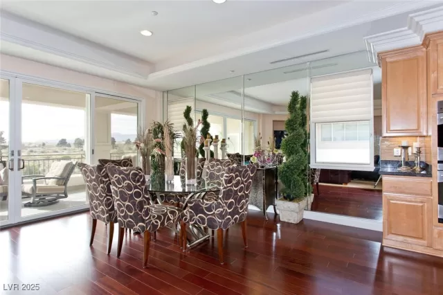 MLS: 2690720 Condo For Sale