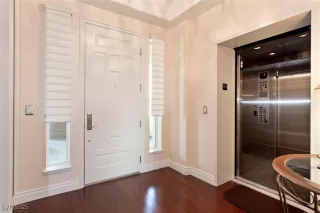 Photo #2: 2690720 Listing 