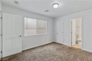 Photo #6: 2690735 Listing