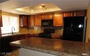 Photo #5: 2690743 Listing