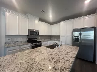 Photo #4: 2690747 Listing 