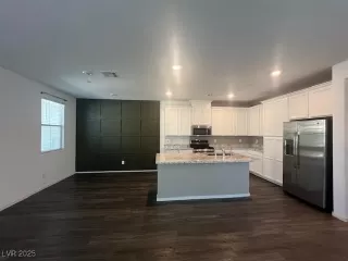 Photo #5: 2690747 Listing 