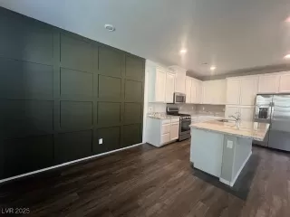 Photo #6: 2690747 Listing 