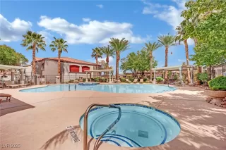 Photo #2: 2690757 Listing 