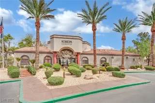 Photo #4: 2690757 Listing 