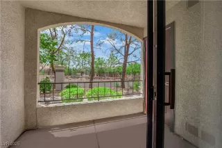 Photo #5: 2690757 Listing 