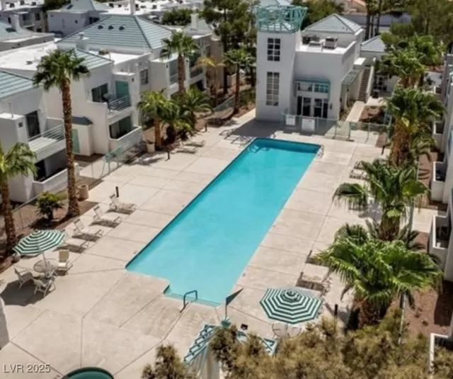 MLS: 2690775 Condo For Sale