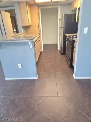 Photo #6: 2690775 Listing