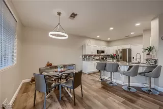 Photo #6: 2690792 Listing