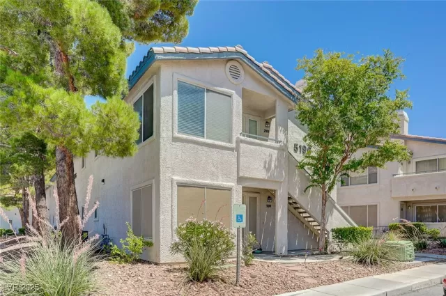 MLS: 2690798 Condo For Sale