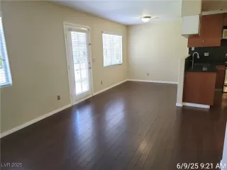 Photo #2: 2690806 Listing 