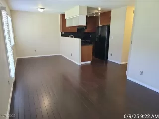 Photo #3: 2690806 Listing 