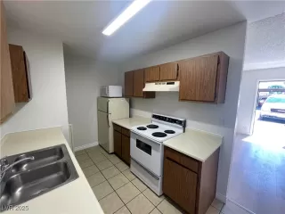 Photo #6: 2690818 Listing 