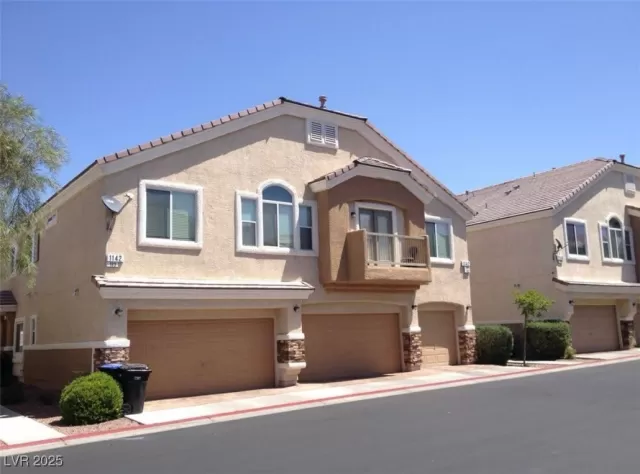 MLS: 2690840 Condo For Sale