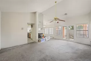 Photo #6: 2690891 Listing