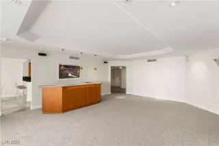 Photo #1: 2690909 Listing 