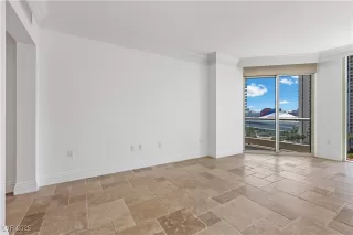 Photo #6: 2690913 Listing 