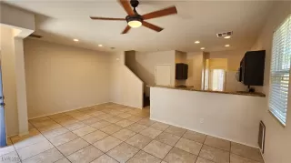 Photo #3: 2690956 Listing 