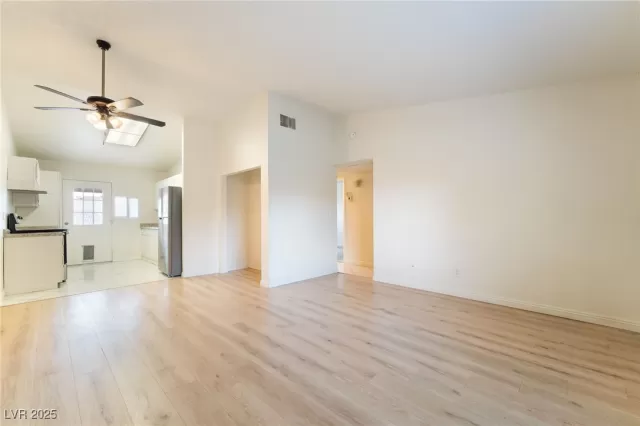 MLS: 2690961 Condo For Sale