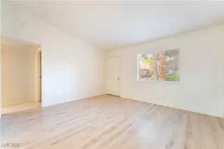 Photo #2: 2690961 Listing 