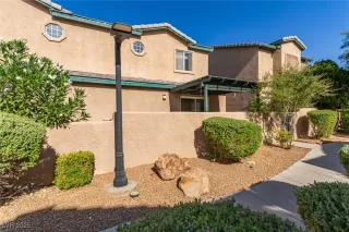 Photo #1: 2690968 Listing 