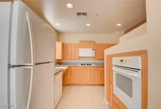 Photo #6: 2690973 Listing 