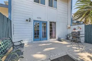 Photo #1: 2691045 Listing