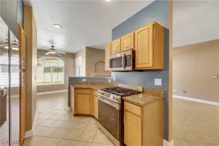 Photo #3: 2691065 Listing