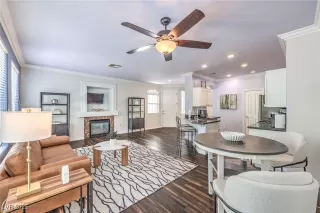 Photo #4: 2691150 Listing