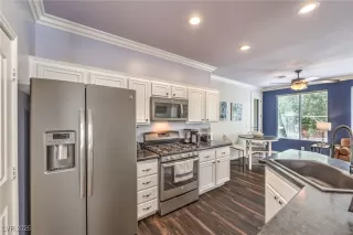 Photo #6: 2691150 Listing