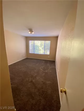 Photo #3: 2691247 Listing 