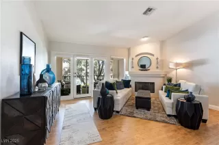 Photo #2: 2691263 Listing 