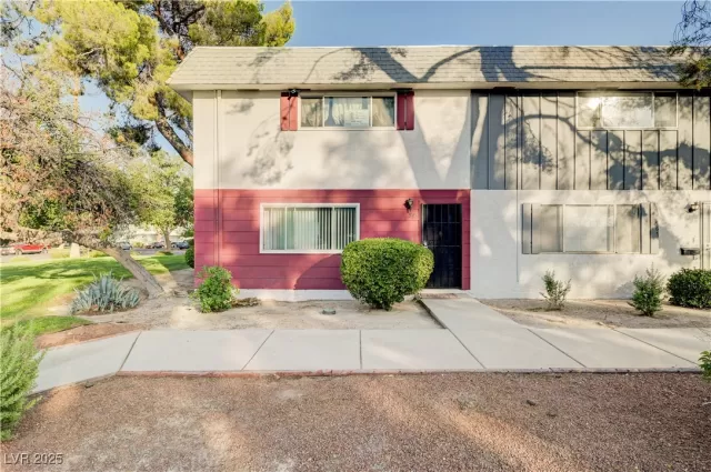 MLS: 2691291 Condo For Sale