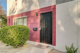 Photo #3: 2691291 Listing